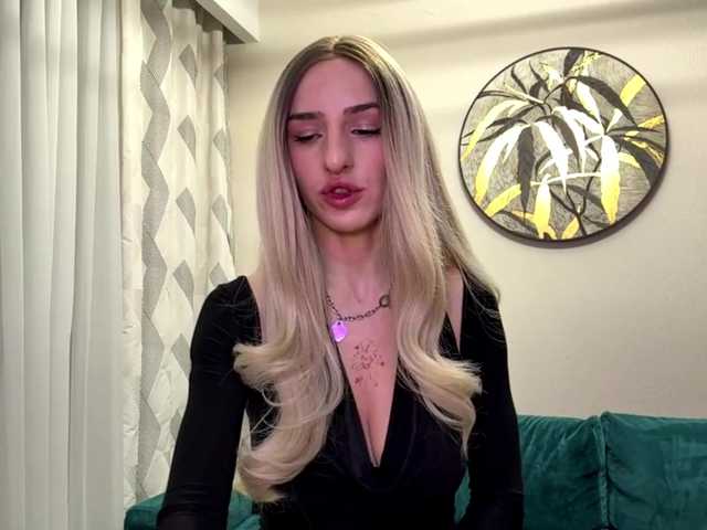 NoraMiru live cam on BongaCams