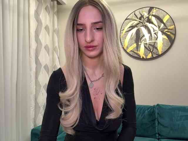 NoraMiru webcam