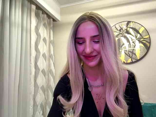 NoraMiru webcam