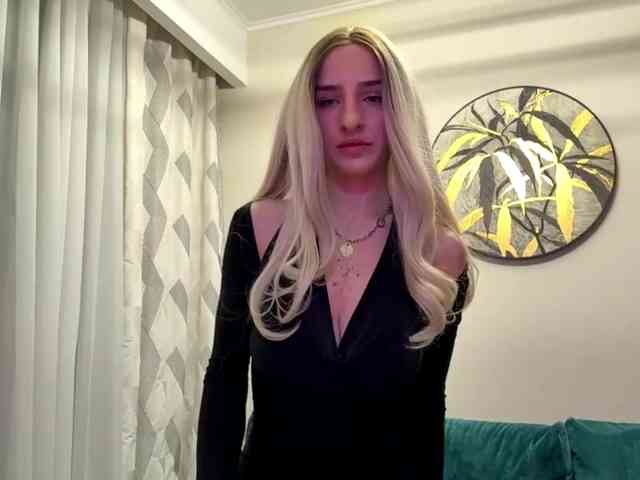 NoraMiru webcam