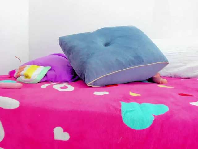 BrithanybunnyA19 webcam