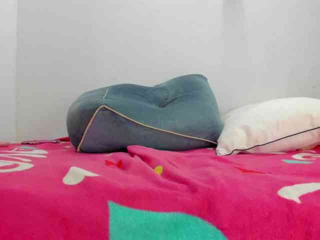 BrithanybunnyA19 webcam