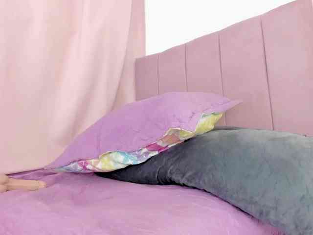 BrithanybunnyA19 webcam