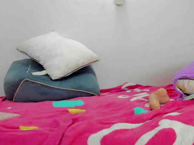 BrithanybunnyA19 webcam