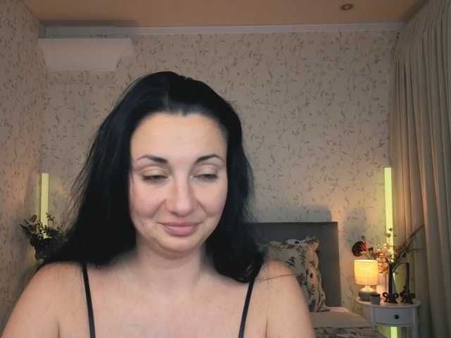 LadyyNoir live cam on BongaCams