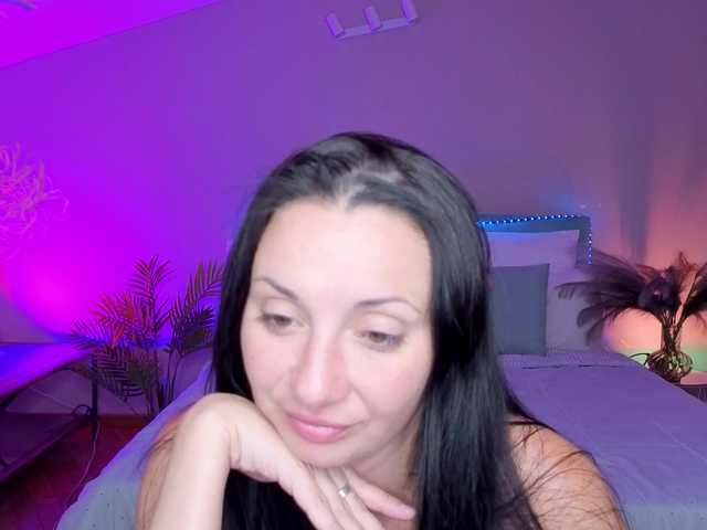 LadyyNoir live cam on BongaCams