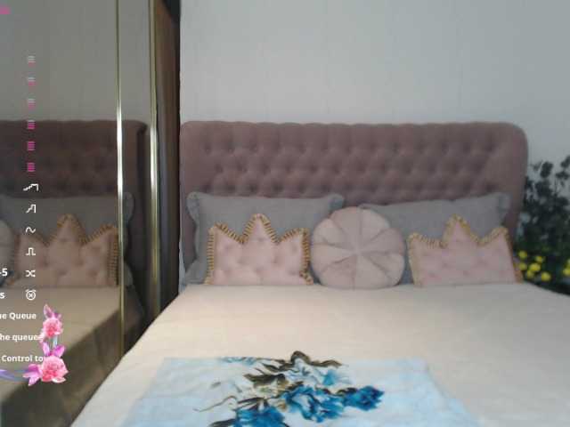 LadyyNoir live cam on BongaCams