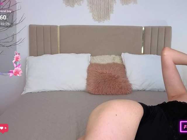 LadyyNoir live webcam show