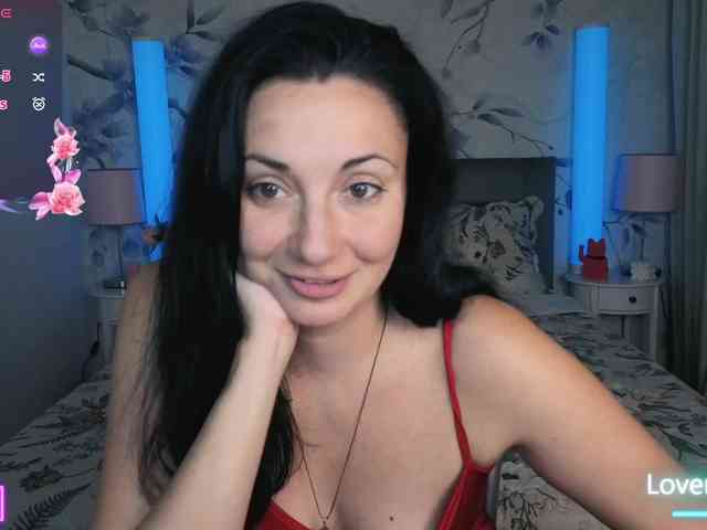 LadyyNoir webcam