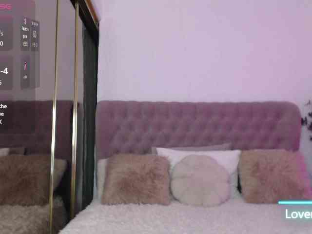LadyyNoir webcam
