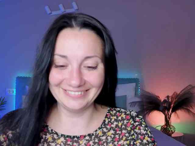 LadyyNoir webcam