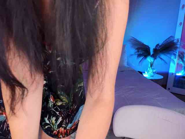 LadyyNoir webcam