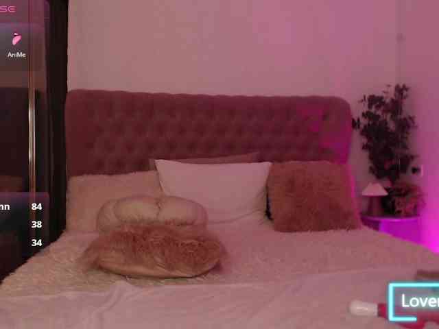 LadyyNoir webcam