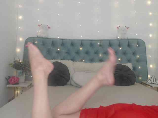 Ladyynoir's cam show statistics and live stream