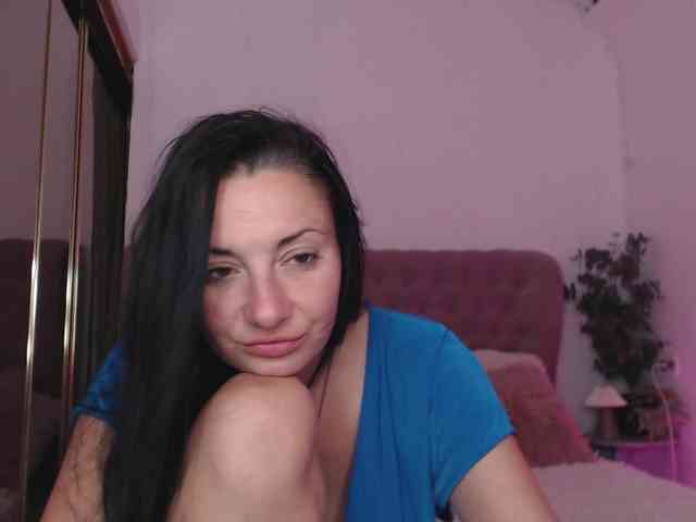 LadyyNoir webcam
