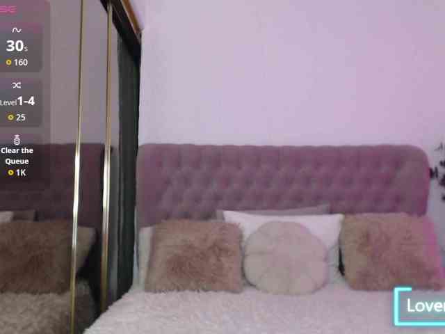 LadyyNoir webcam