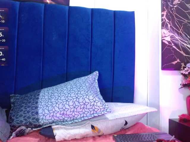 Scarrlett-wish live cam on BongaCams