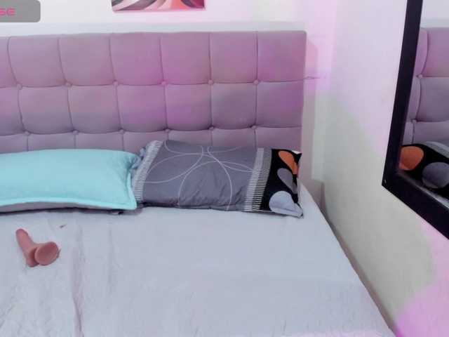 Scarrlett-wish live cam on BongaCams