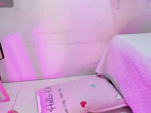 Scarrlett-wish live cam on BongaCams