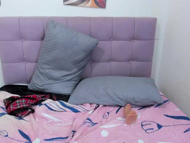 Scarrlett-wish live cam on BongaCams