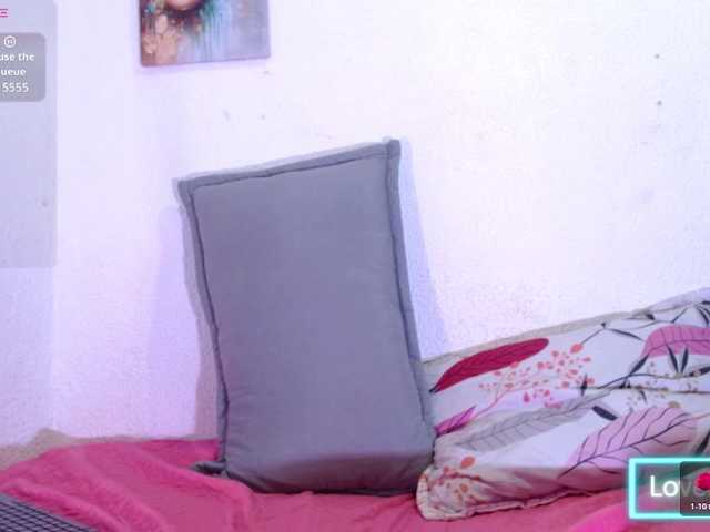 Scarrlett-wish live cam on BongaCams