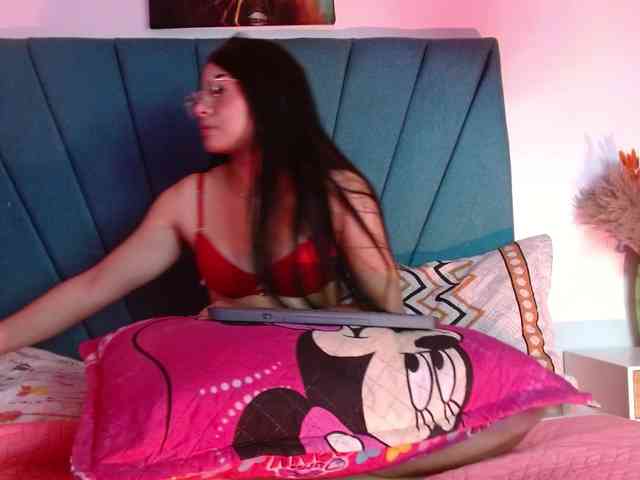 Scarrlett-wish webcam