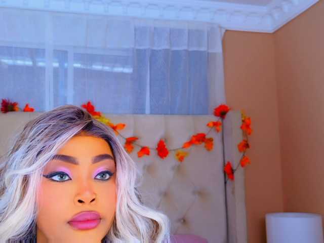 TiannahGlow