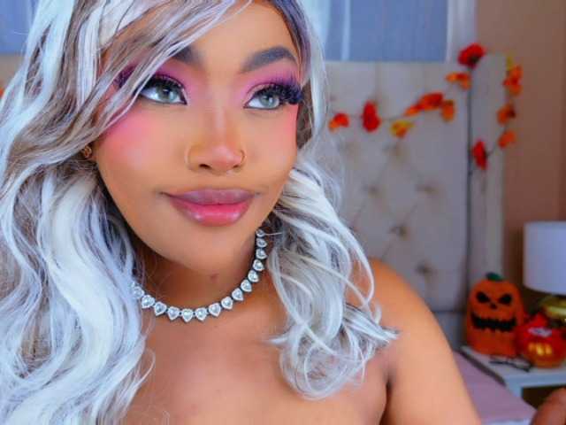 TiannahGlow