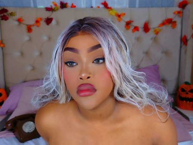 TiannahGlow live cam on BongaCams