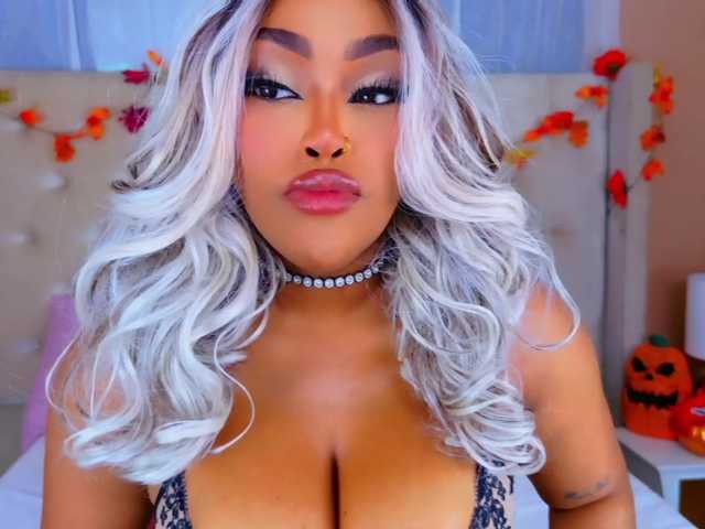 TiannahGlow