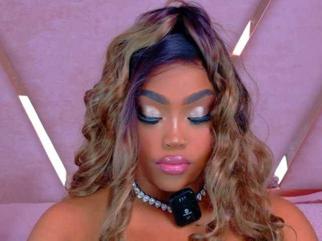 TiannahGlow