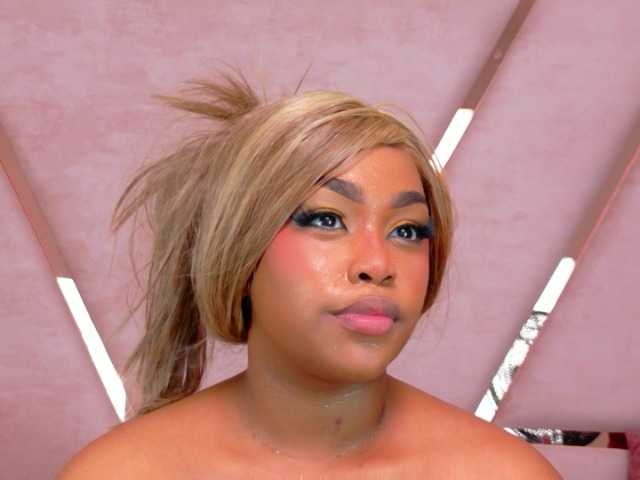 TiannahGlow
