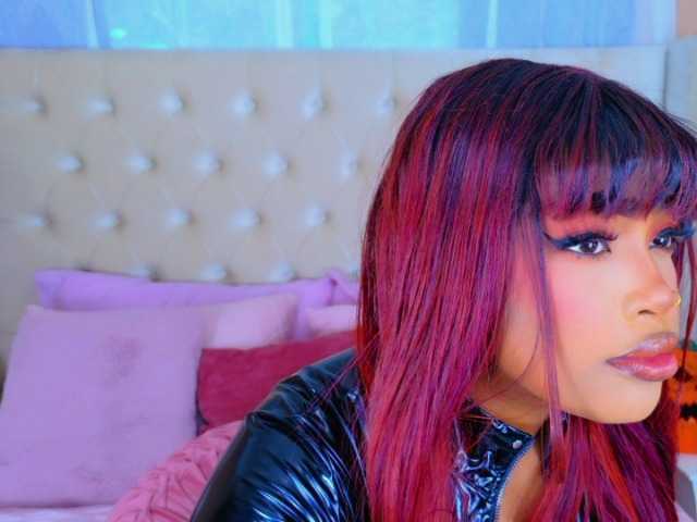 TiannahGlow