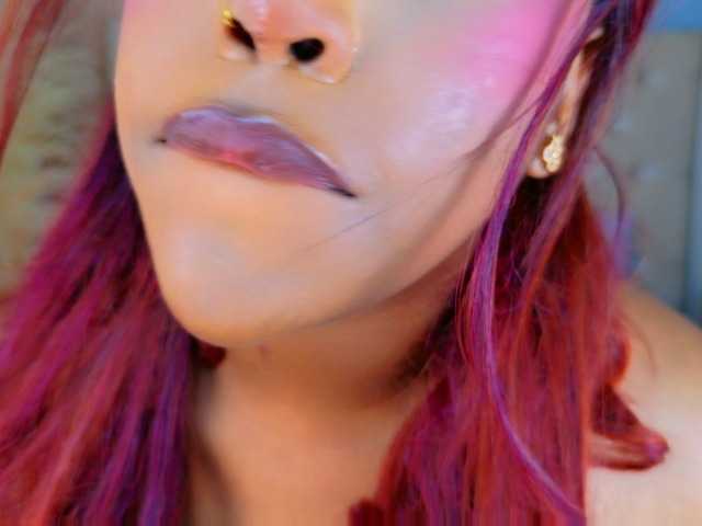 TiannahGlow