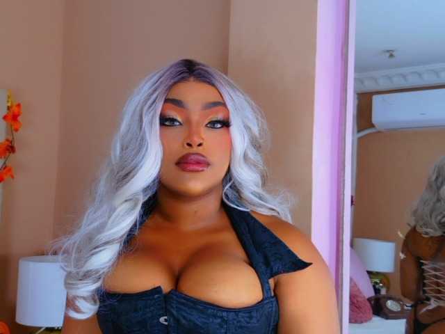 TiannahGlow