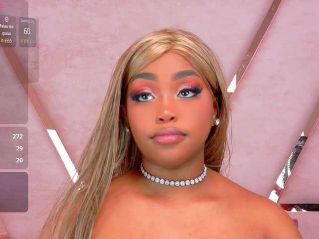 TiannahGlow live cam on BongaCams