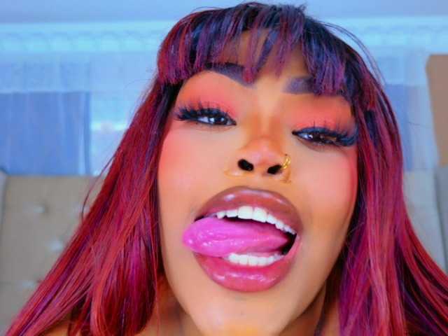 TiannahGlow
