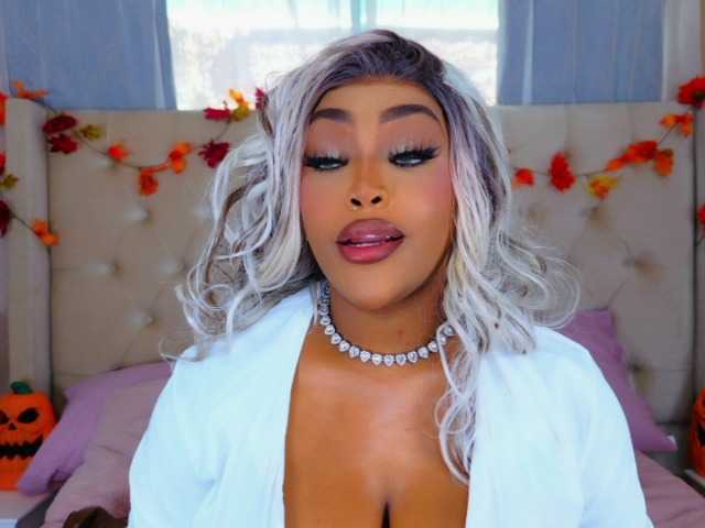 TiannahGlow