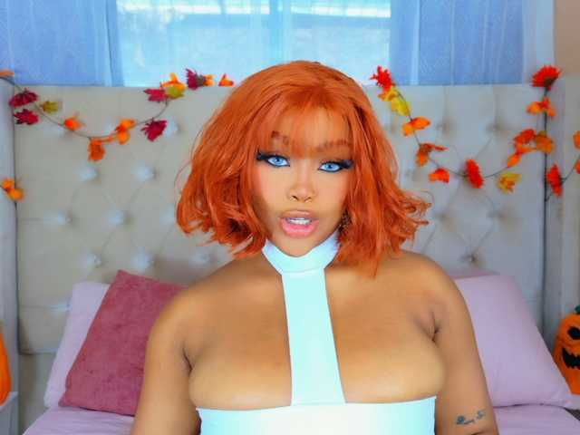 TiannahGlow live cam on BongaCams