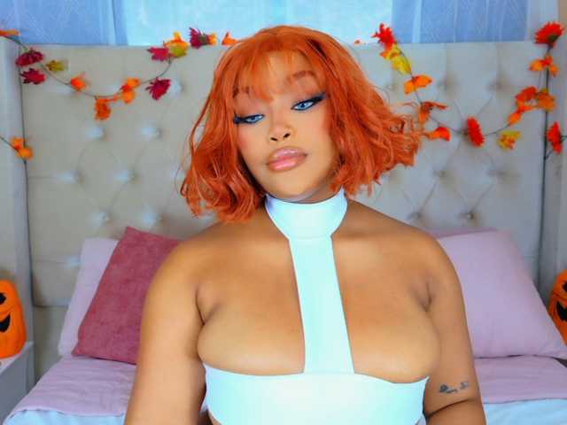 TiannahGlow live cam on BongaCams