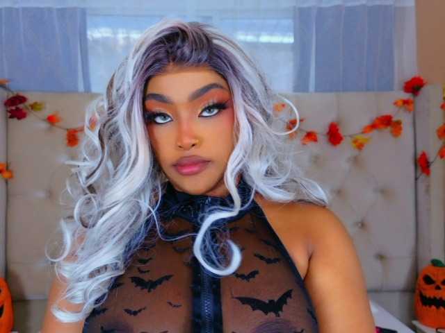 TiannahGlow
