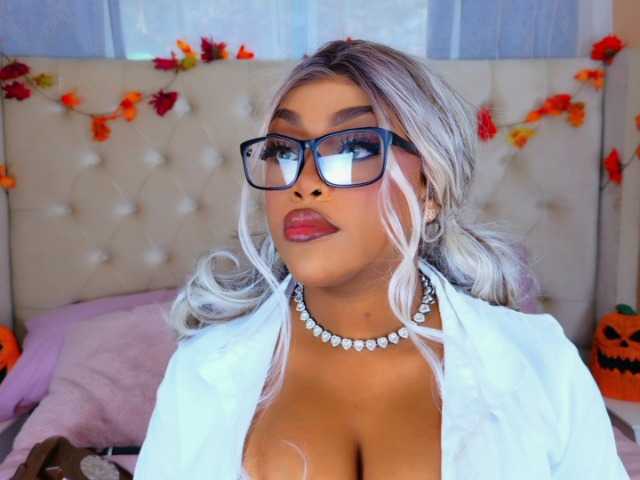TiannahGlow