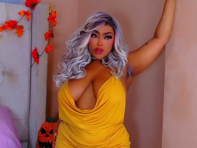 TiannahGlow