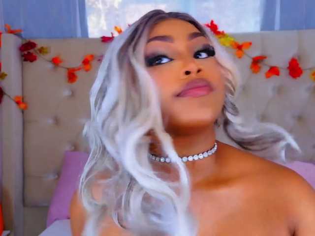 TiannahGlow