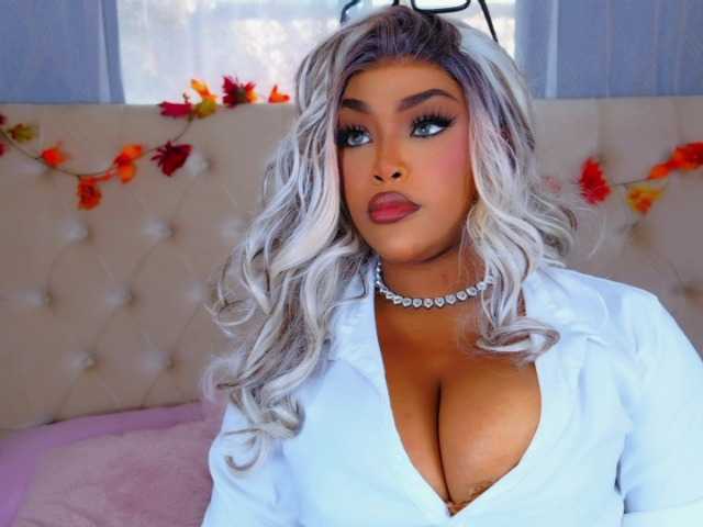 TiannahGlow