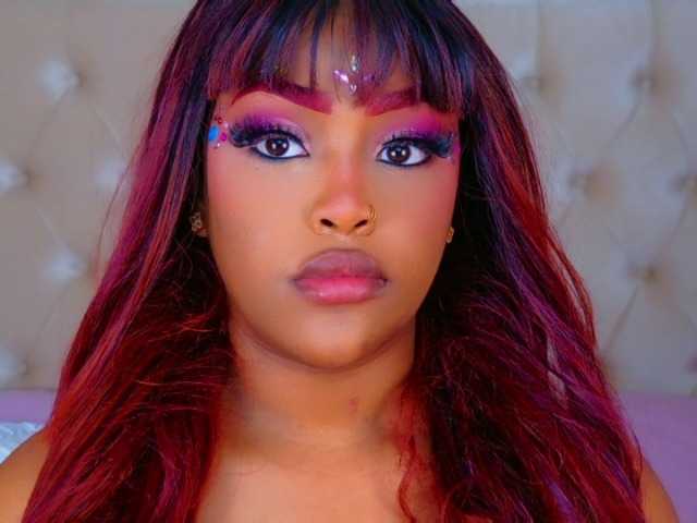 TiannahGlow