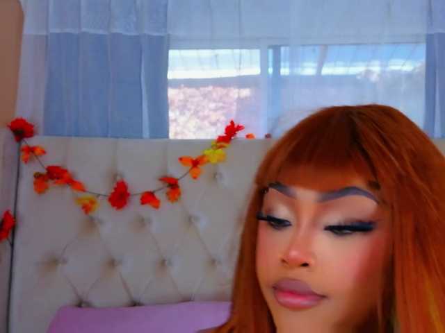 TiannahGlow live cam preview