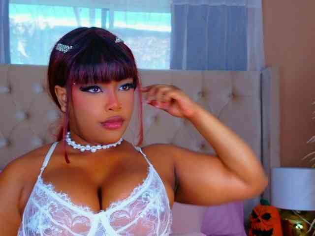 TiannahGlow