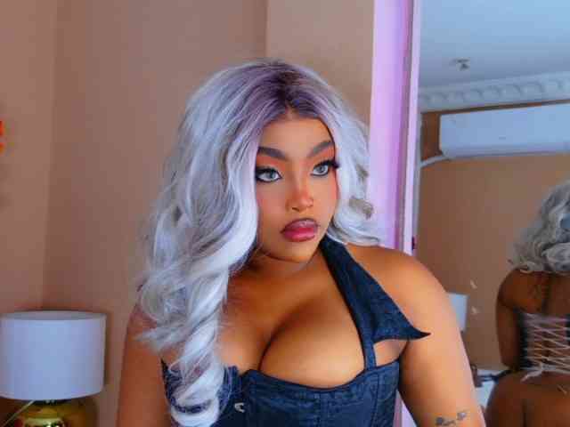 TiannahGlow