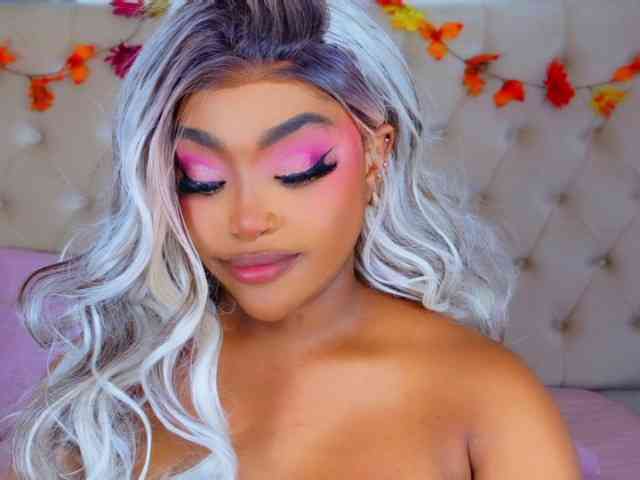 TiannahGlow